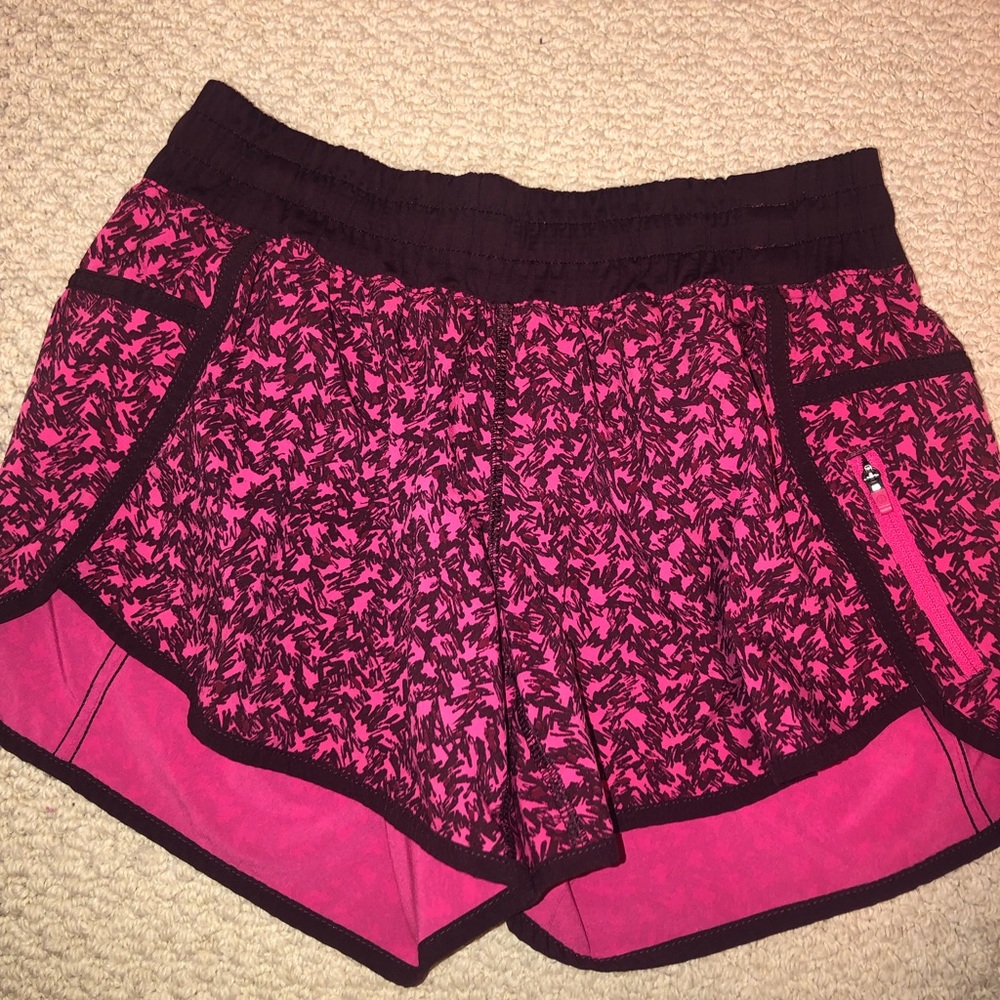 lululemon tracker shorts